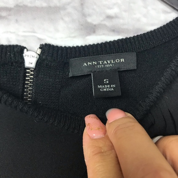 Ann Taylor Silk top with merino wool lining size S - Picture 2 of 6